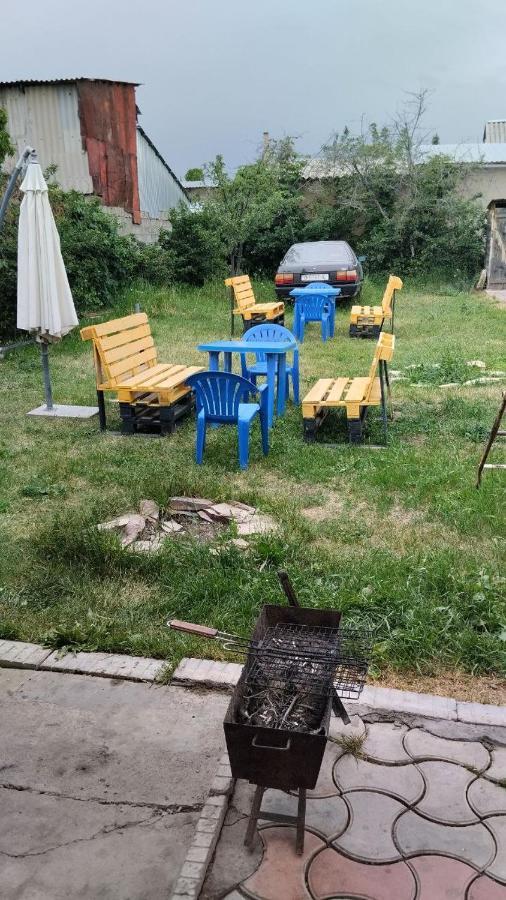 Nomadstan Capsule Hostel Karakol Kültér fotó