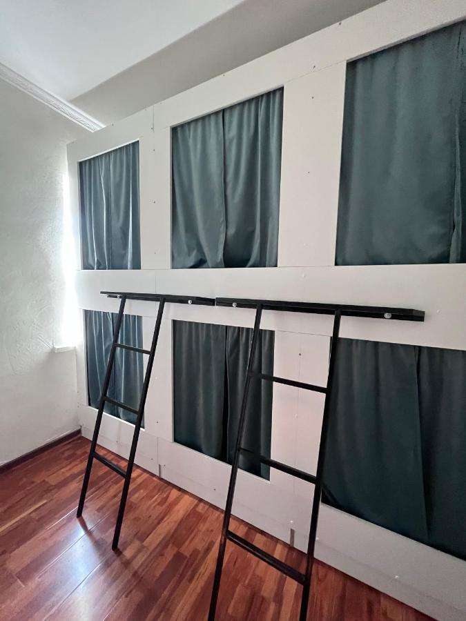 Nomadstan Capsule Hostel Karakol Kültér fotó