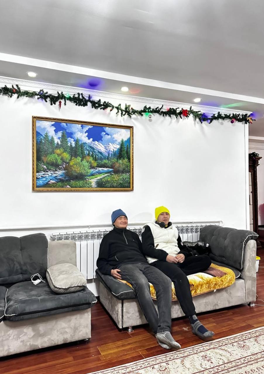 Nomadstan Capsule Hostel Karakol Kültér fotó