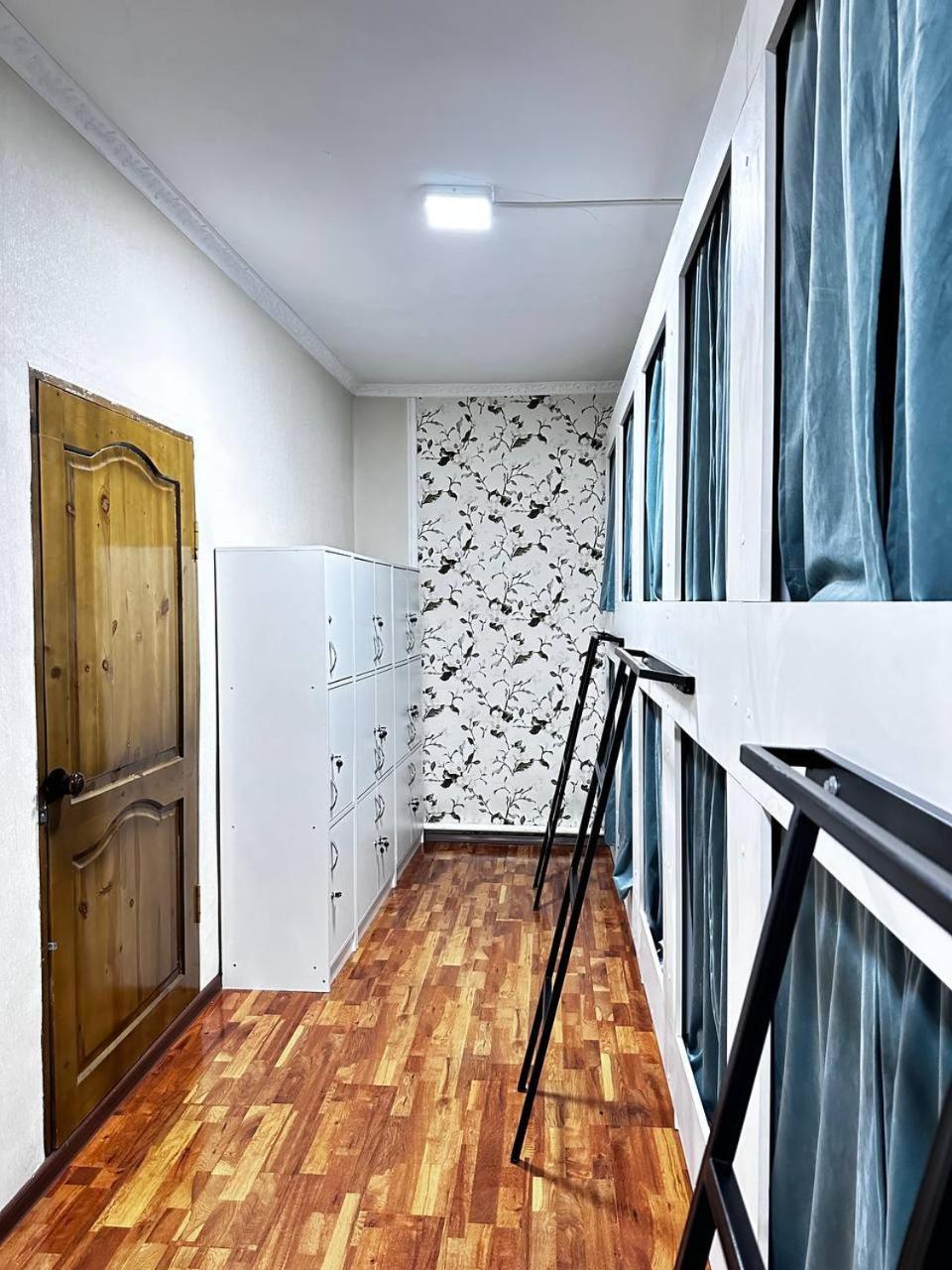Nomadstan Capsule Hostel Karakol Kültér fotó