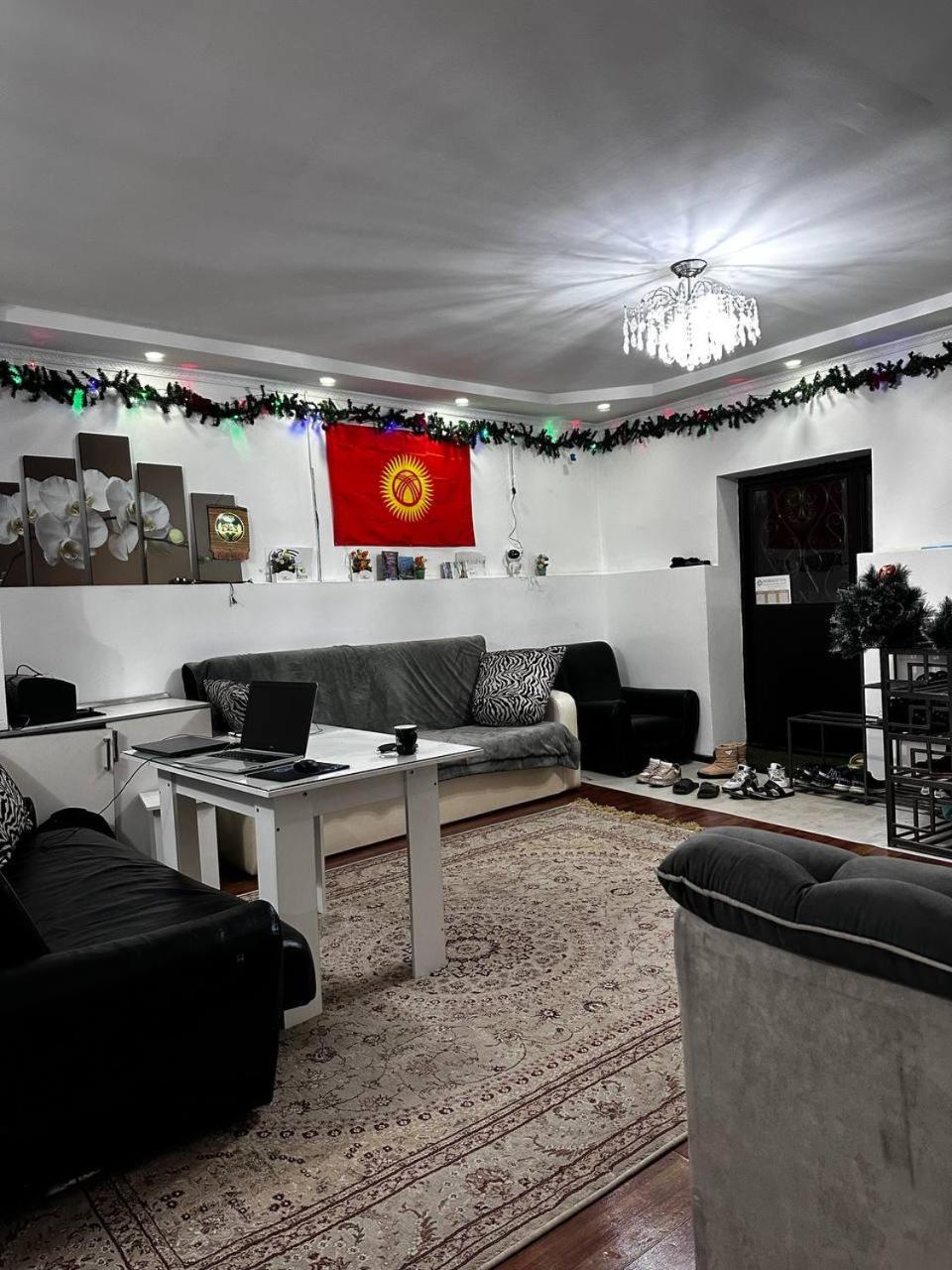 Nomadstan Capsule Hostel Karakol Kültér fotó