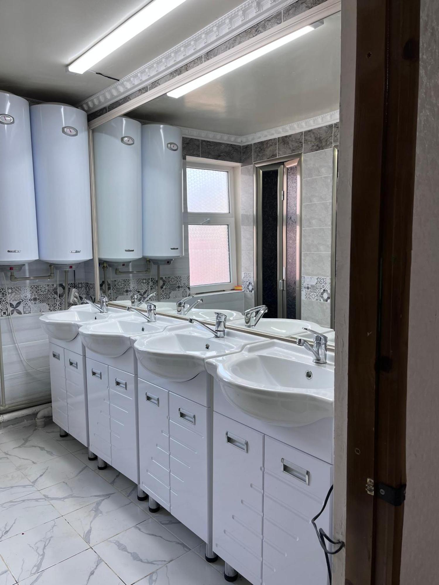 Nomadstan Capsule Hostel Karakol Kültér fotó