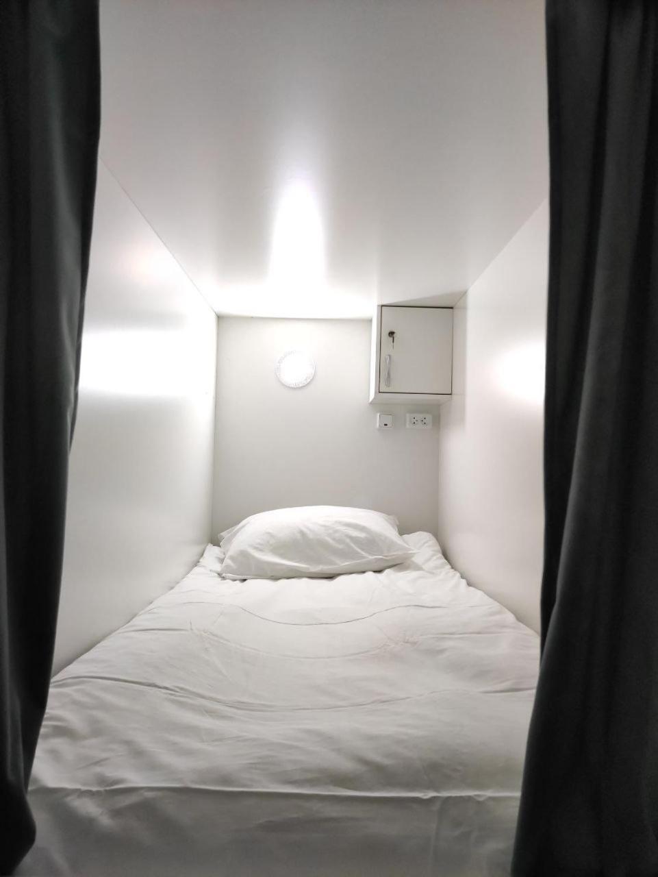 Nomadstan Capsule Hostel Karakol Kültér fotó
